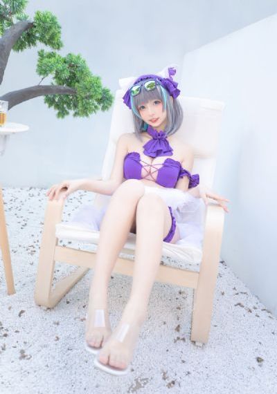 一脸嫌弃给你看胖次